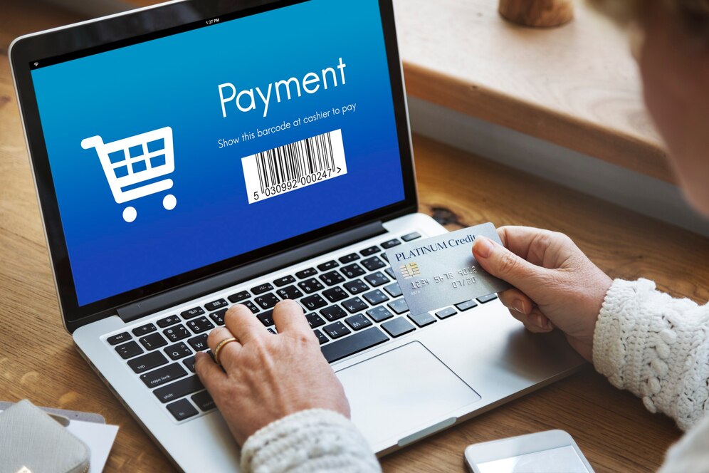 Payment Gateway: Definisi, Kegunaan dalam Bisnis B2B, Contoh, dan Tips Memanfaatkannya